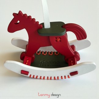 Charm- Ngựa gỗ ( các màu )